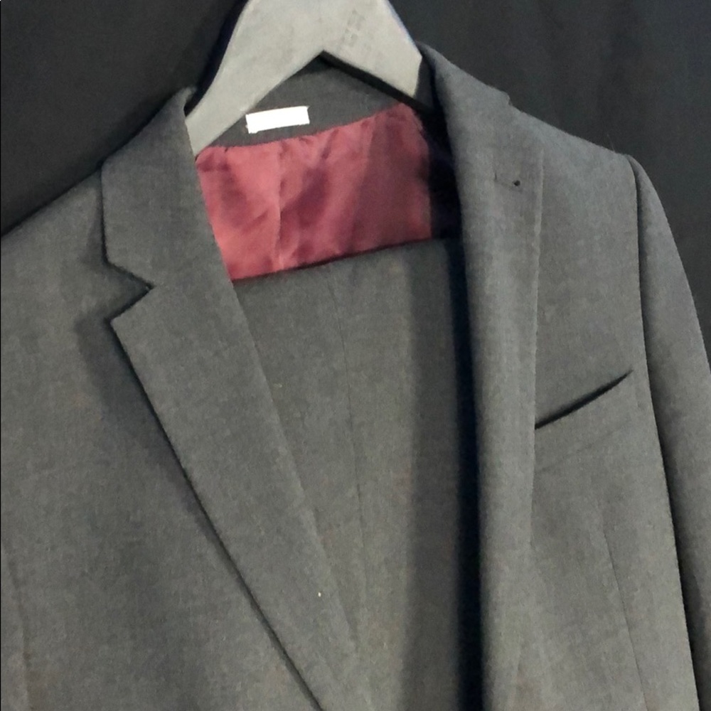 Youth Suit - Picture 2 of 6